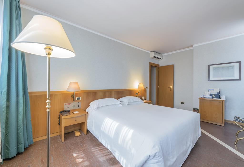 Hotel Caesar's